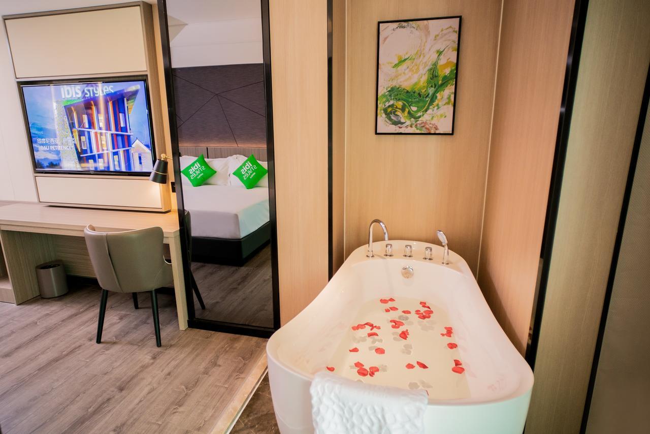 Ibis Styles Dongguan Changan Exterior foto